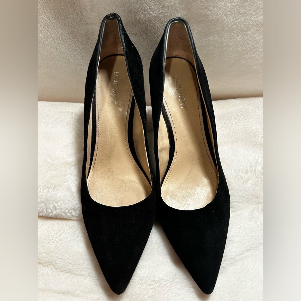 WOMENS SIZE 9.5 BLACK NINE WEST SUEDE BLOCK HEEL SHOES